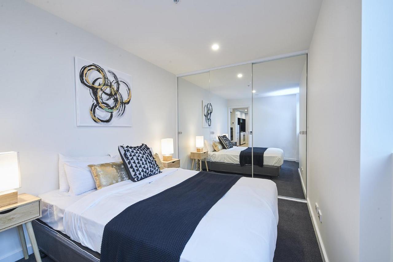 Mega Style Apartments The International Melbourne Buitenkant foto