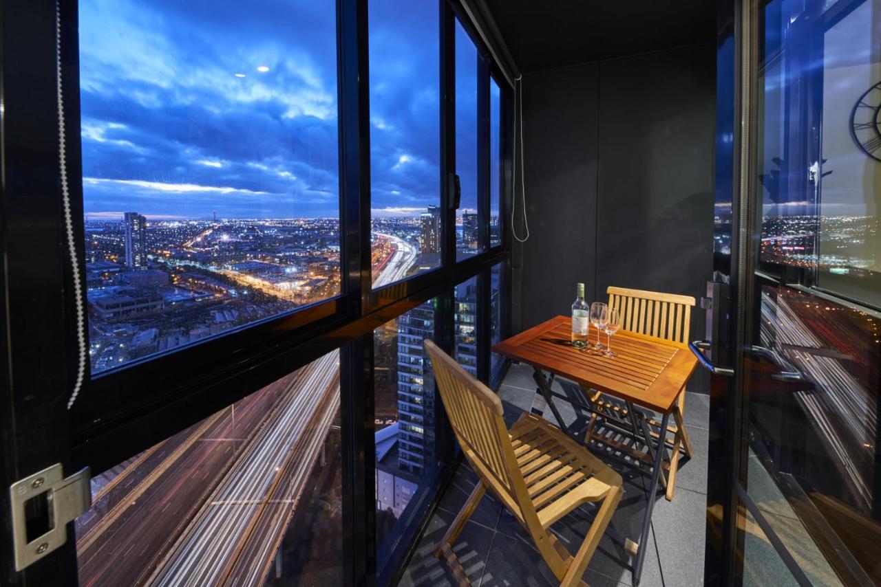 Mega Style Apartments The International Melbourne Buitenkant foto